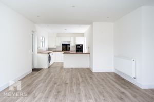 Photo 19- click for photo gallery